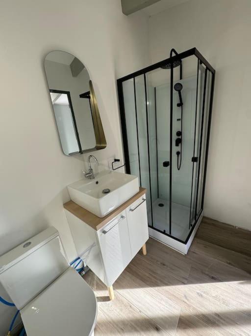 Petite Maison Independante Avec Parking Vetheuil Экстерьер фото