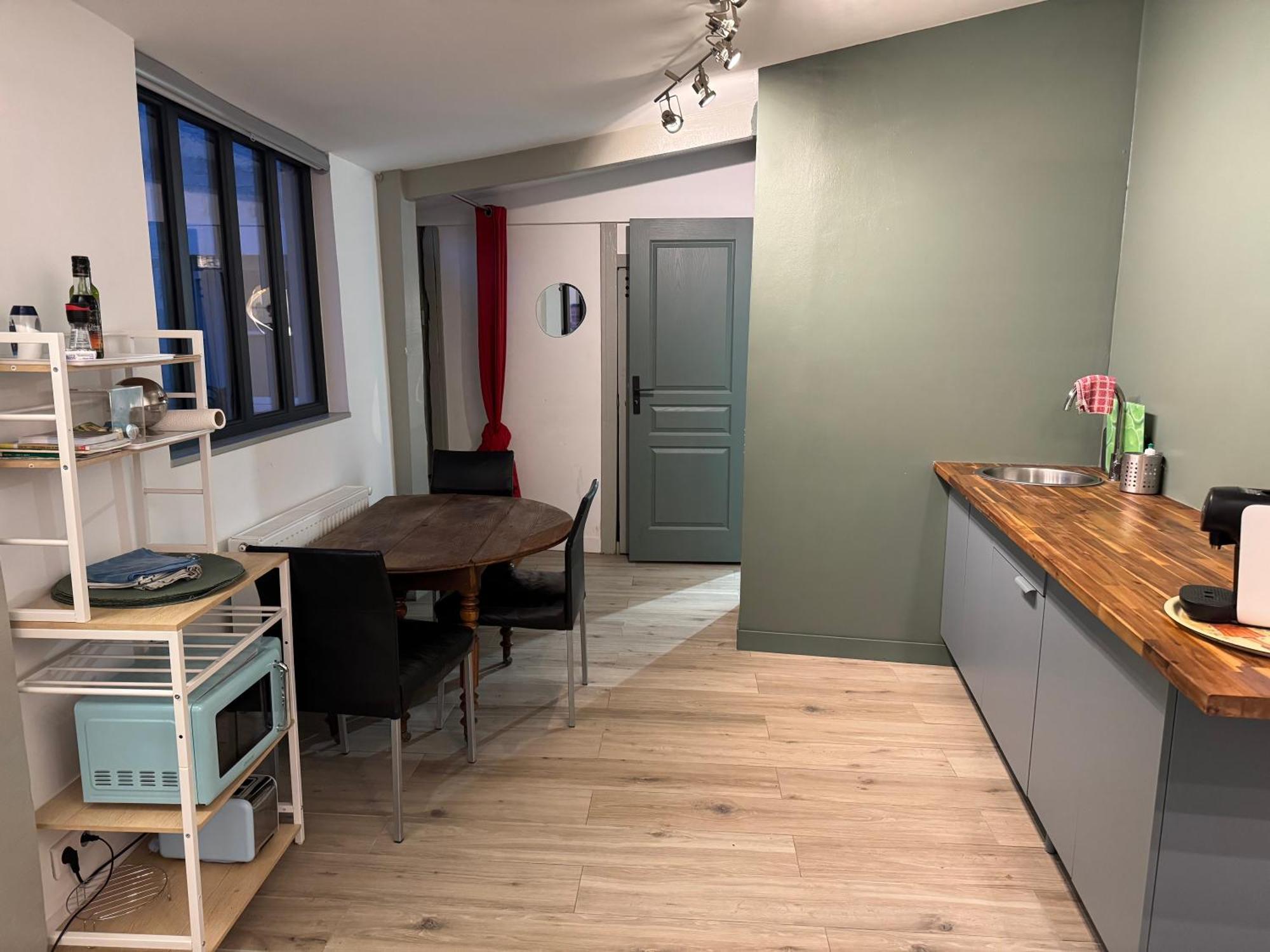 Petite Maison Independante Avec Parking Vetheuil Экстерьер фото